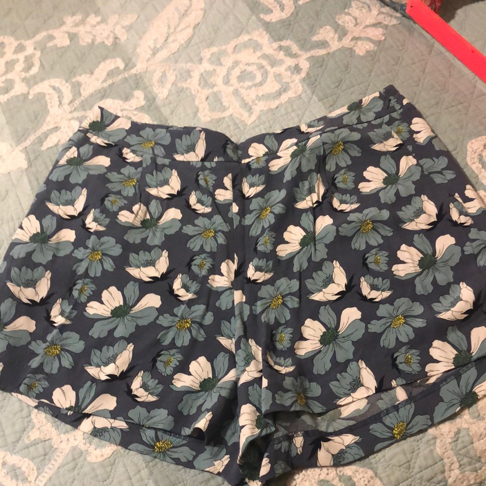 Loft pleated shorts